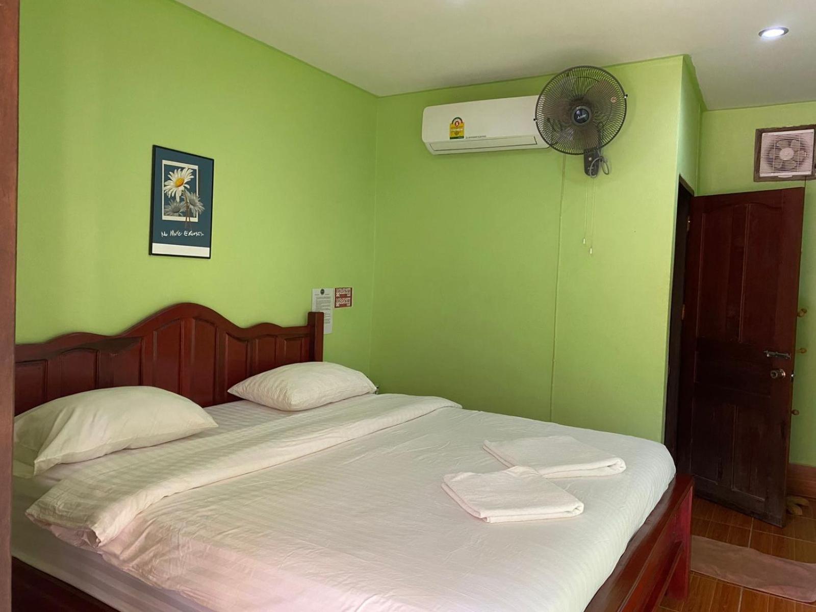 Letana Guesthouse Ban O Extérieur photo