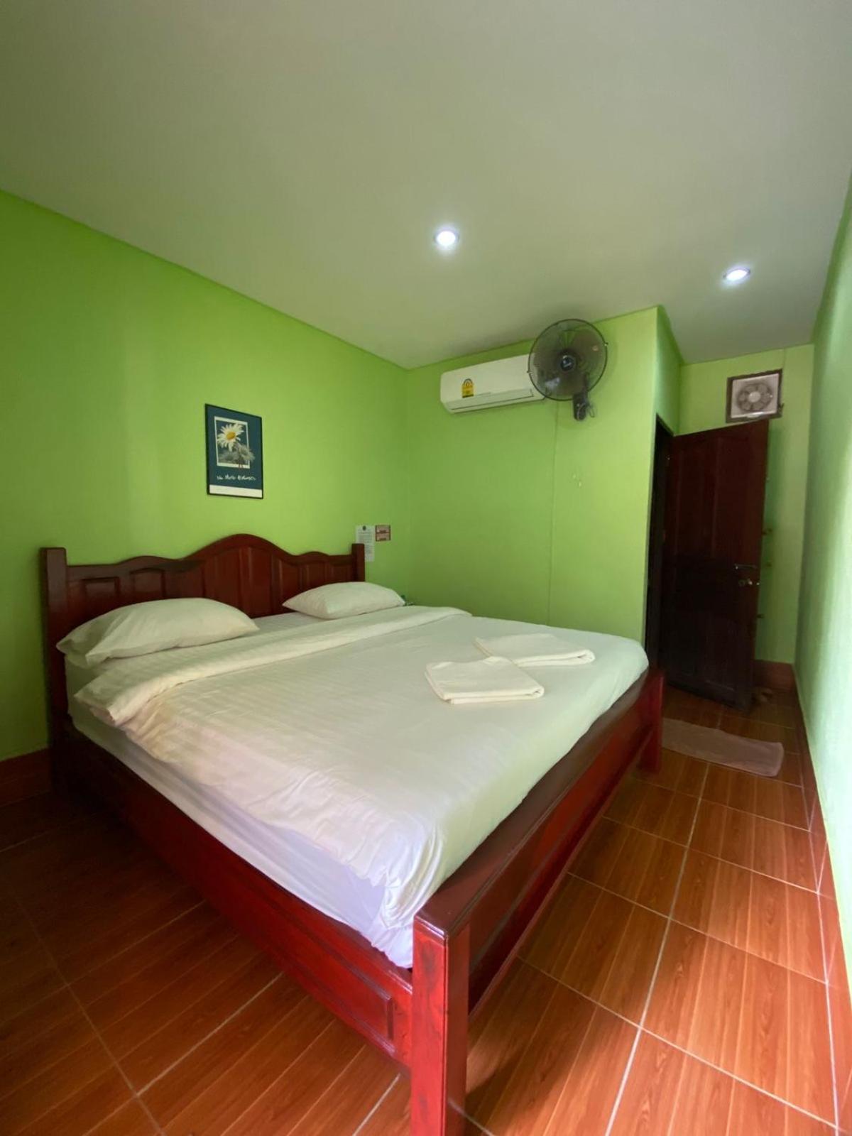 Letana Guesthouse Ban O Extérieur photo